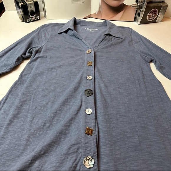 Soft Surroundings button up lagenlook - Picture 2 of 9